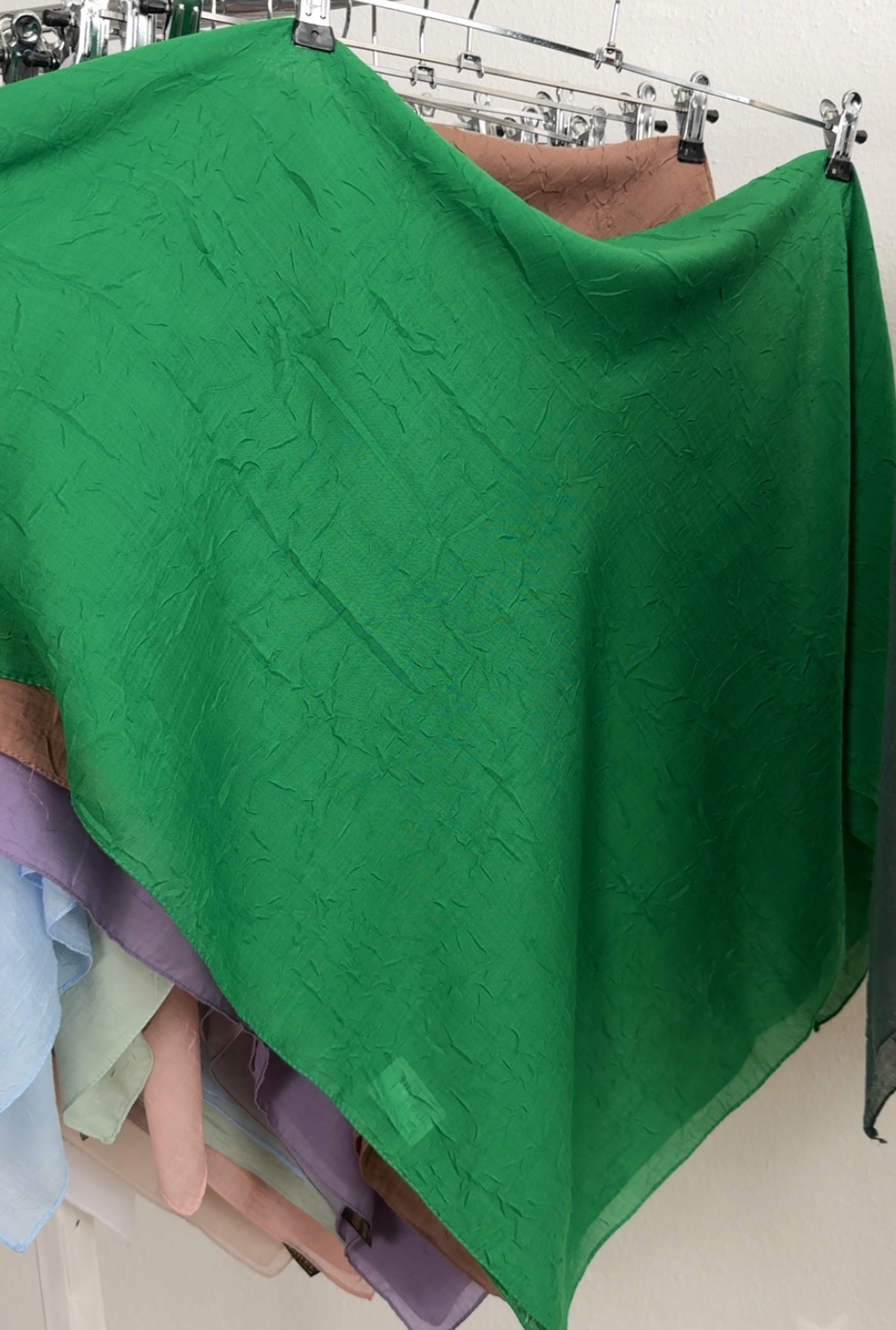 "Хустка ""Жатка батистова"" зелена"