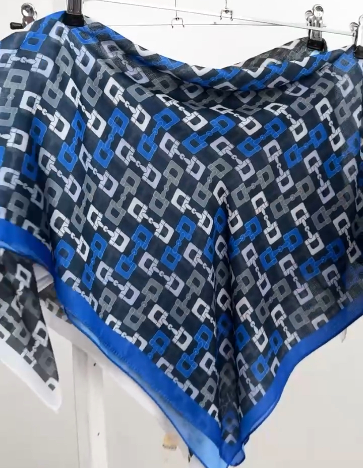 "Хустка ""Різнокольорова маленька""ремені чорно-синя синій кант 1155-02-09"